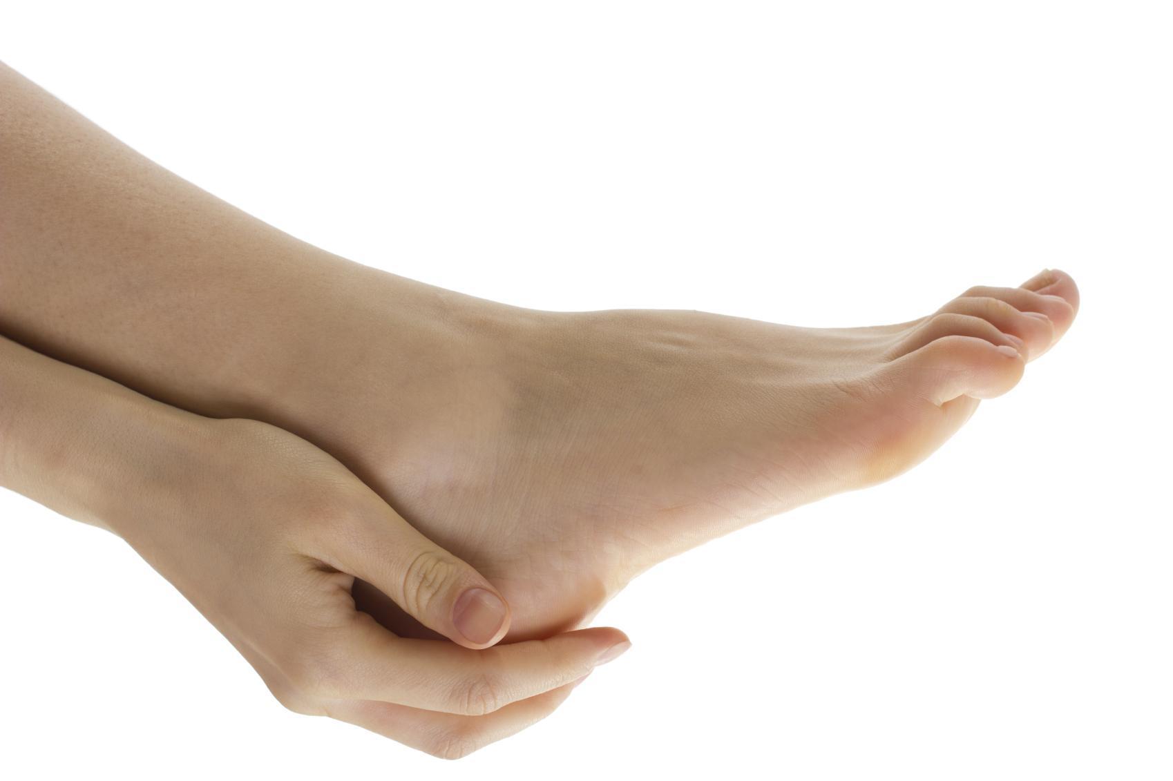 10 Simple Home Remedies For Cracked Heels