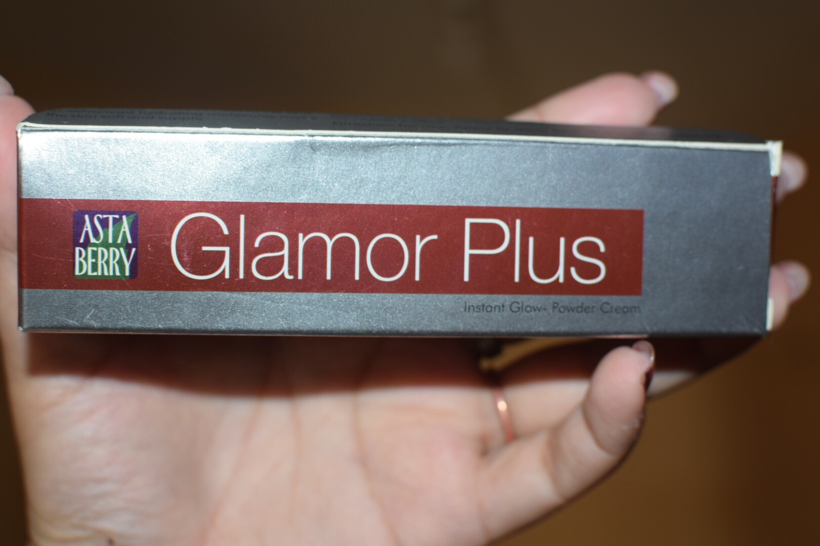 Astaberry Glamor Plus Instant Glow Powder Cream Review