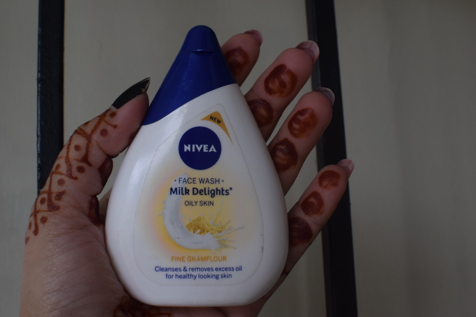 Nivea Milk Delights Fine Gramflour Face Wash Review